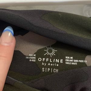 Aeries off-line camo leggings